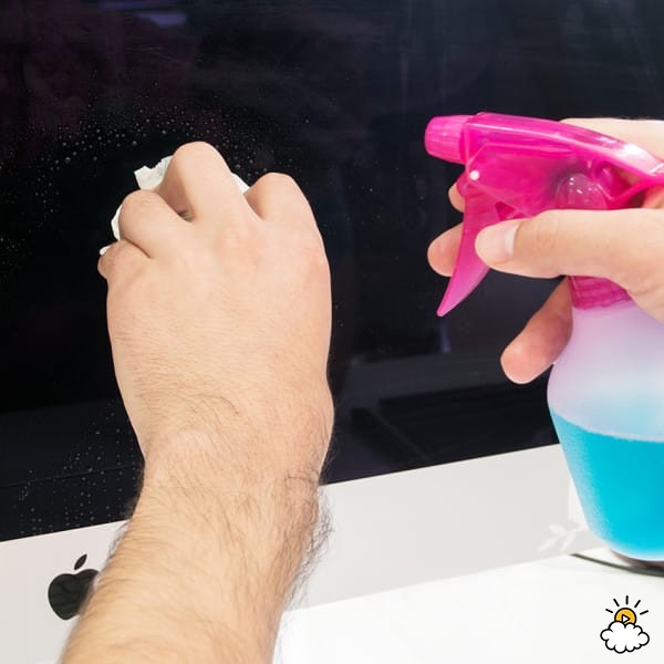 embeddedIMG_UsesForListerine_850px_6-600x600