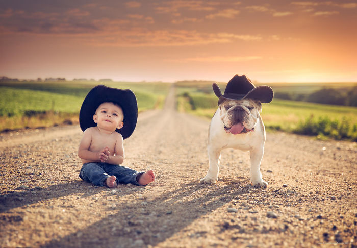 kids-with-dogs-102__7003